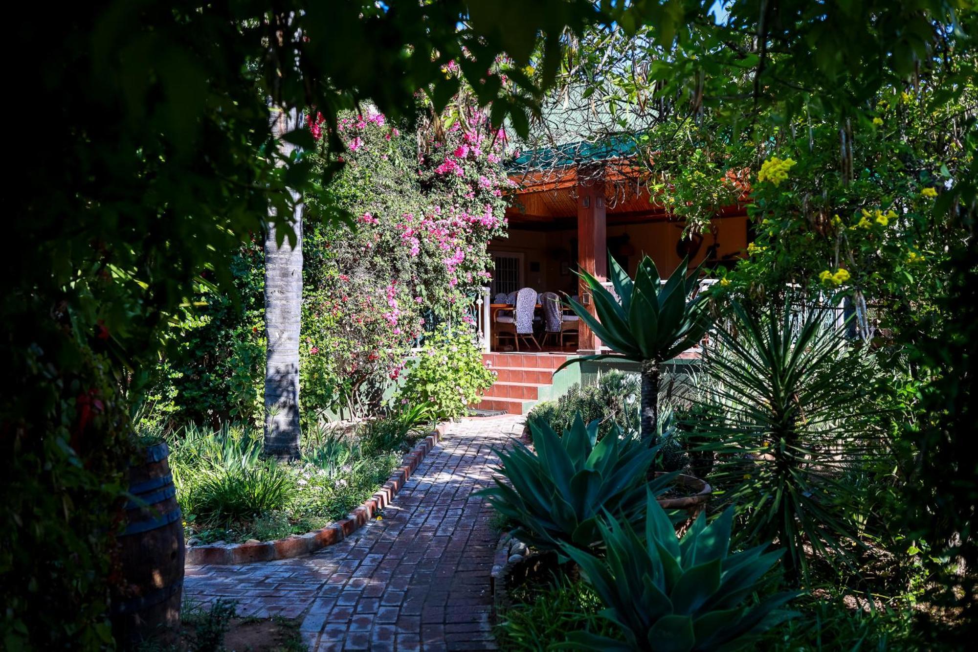 Altes Landhaus Country Lodge Oudtshoorn Exteriör bild