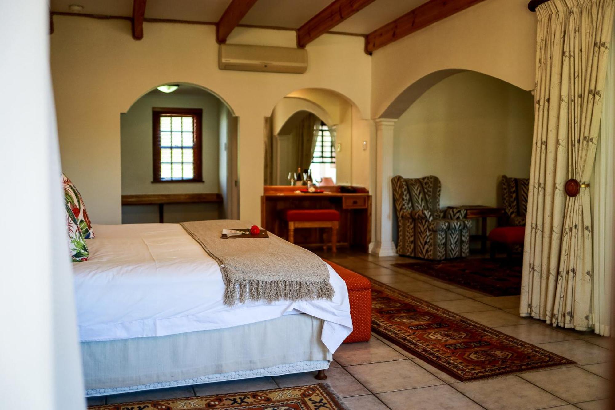 Altes Landhaus Country Lodge Oudtshoorn Exteriör bild