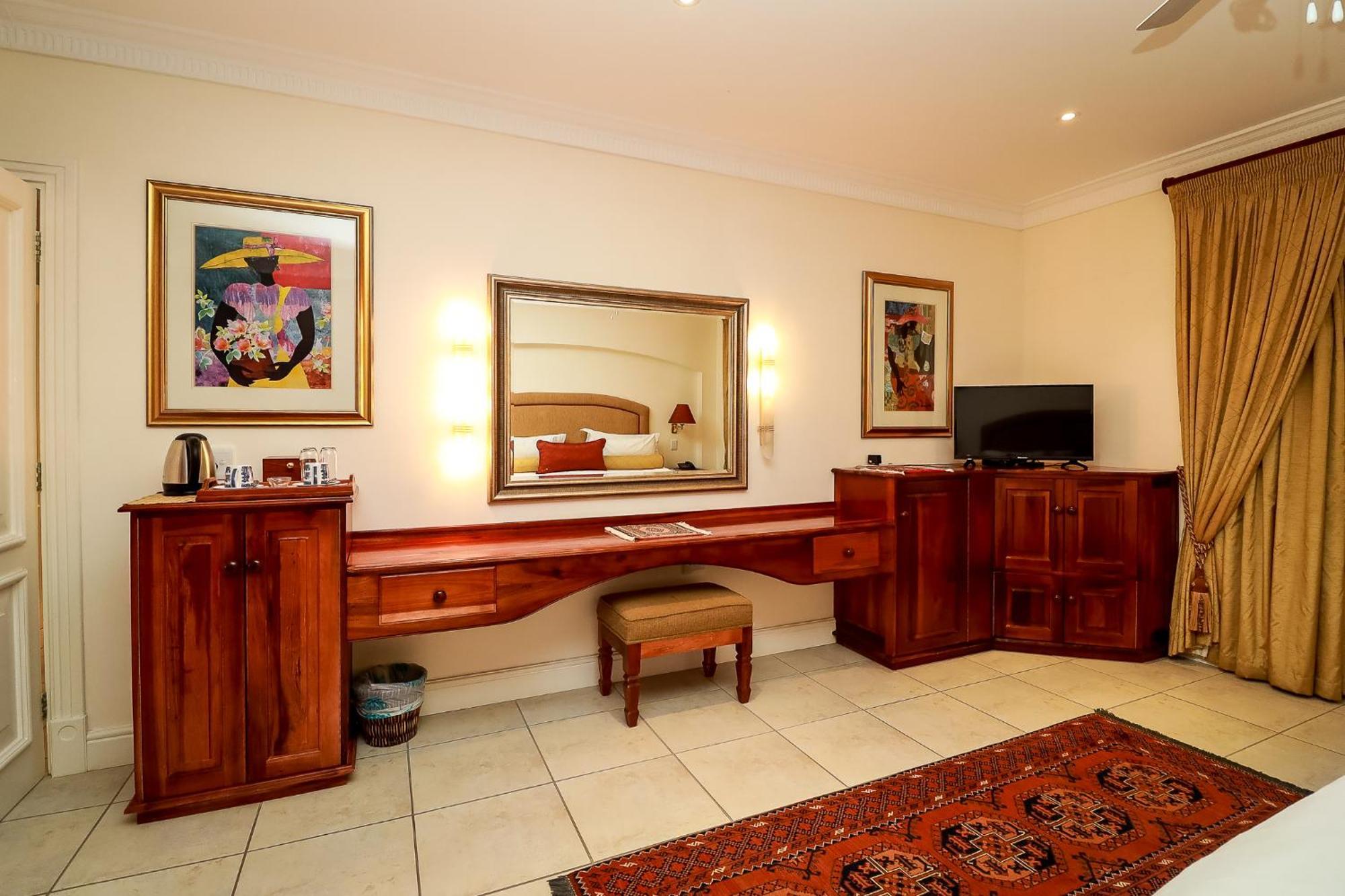 Altes Landhaus Country Lodge Oudtshoorn Exteriör bild